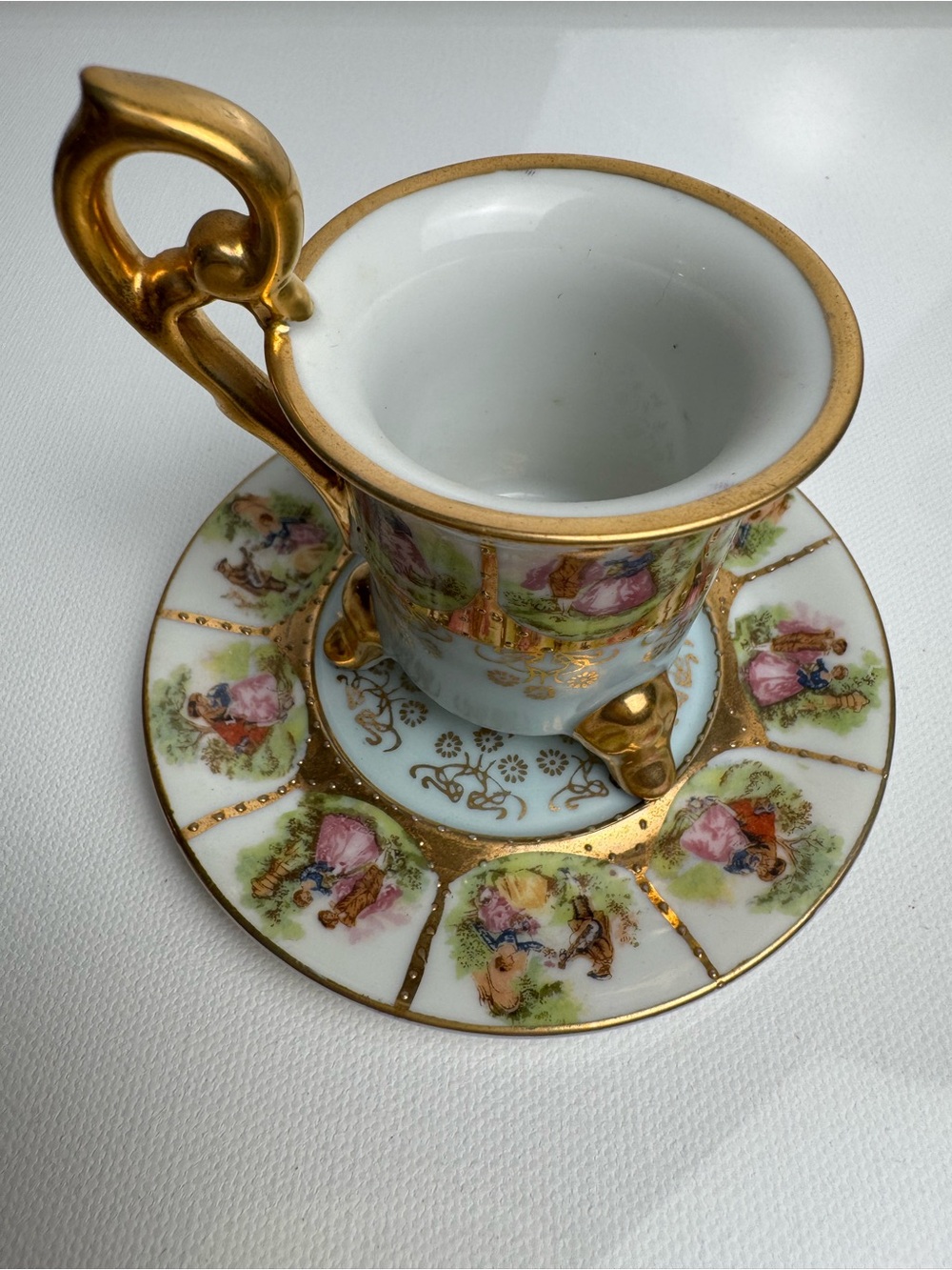 Decorative Gold-Trim Porcelain Demitasse Cup and Saucer - White and Gold